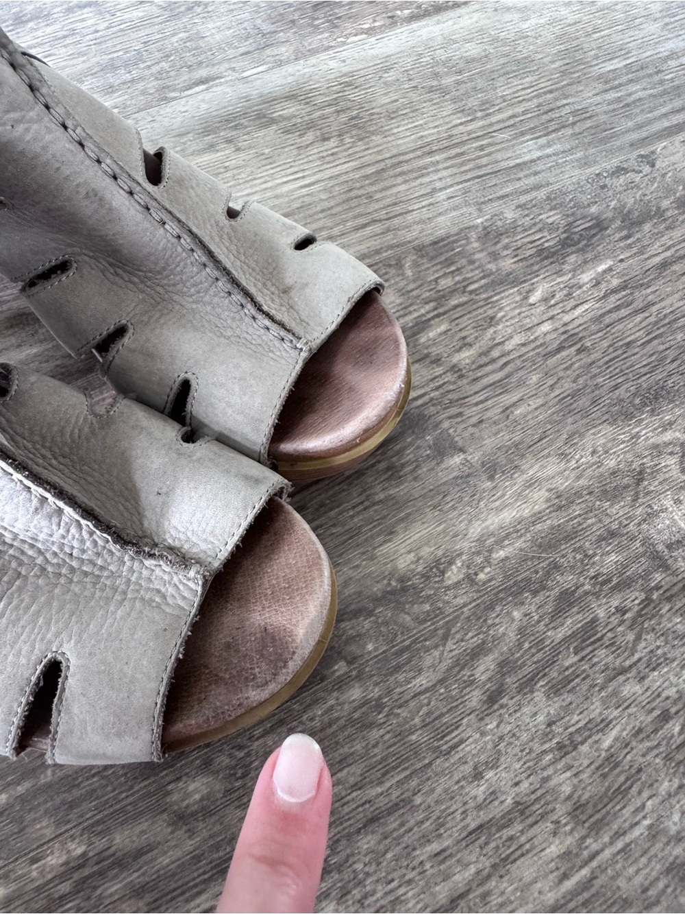 Dansko Taupe Leather Cutout Playform Heeled Sandals with Buckle - Size: 37 - Picture 8 of 10